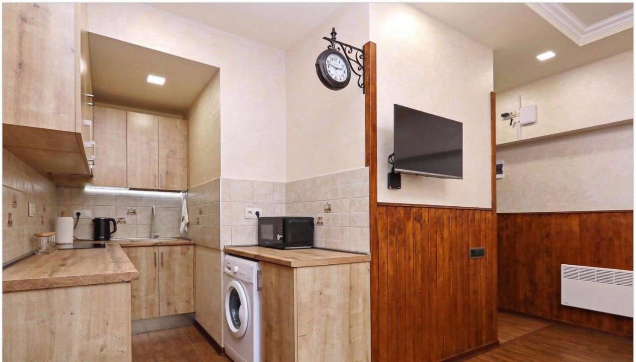 Family Mini-Hotel Martirosyan'S And Tours Jerevan Eksteriør billede