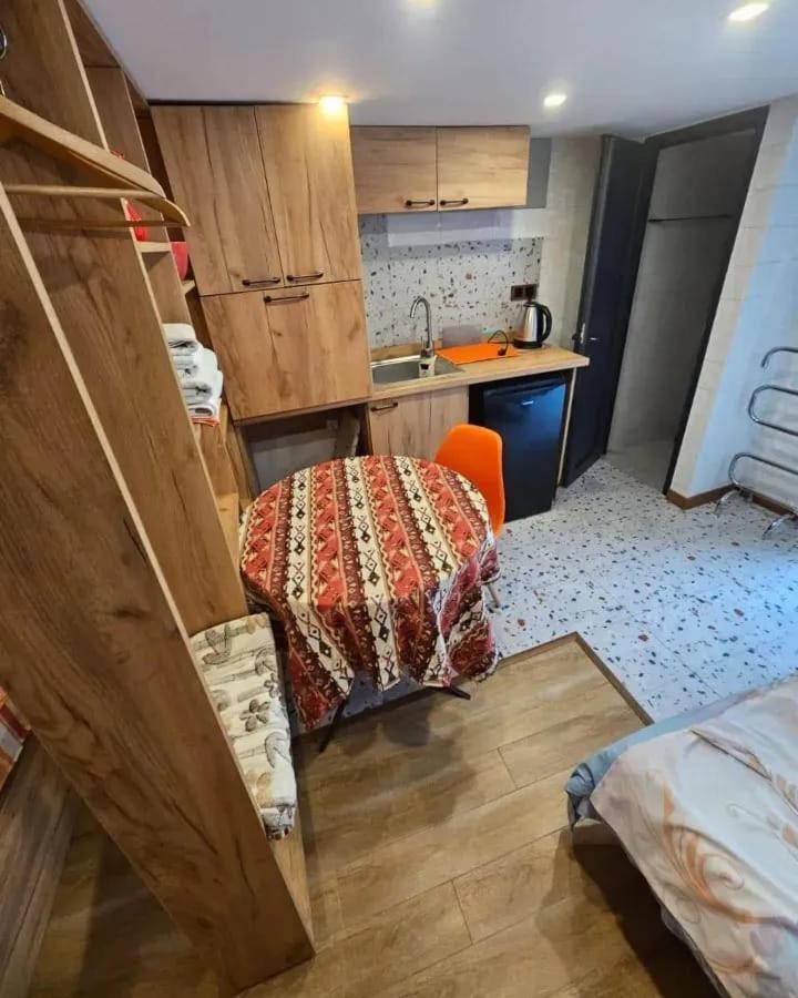 Family Mini-Hotel Martirosyan'S And Tours Jerevan Eksteriør billede