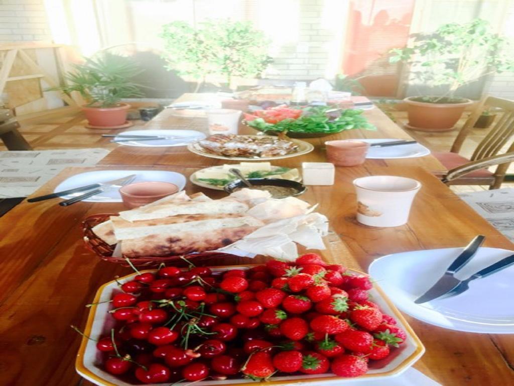 Family Mini-Hotel Martirosyan'S And Tours Jerevan Eksteriør billede