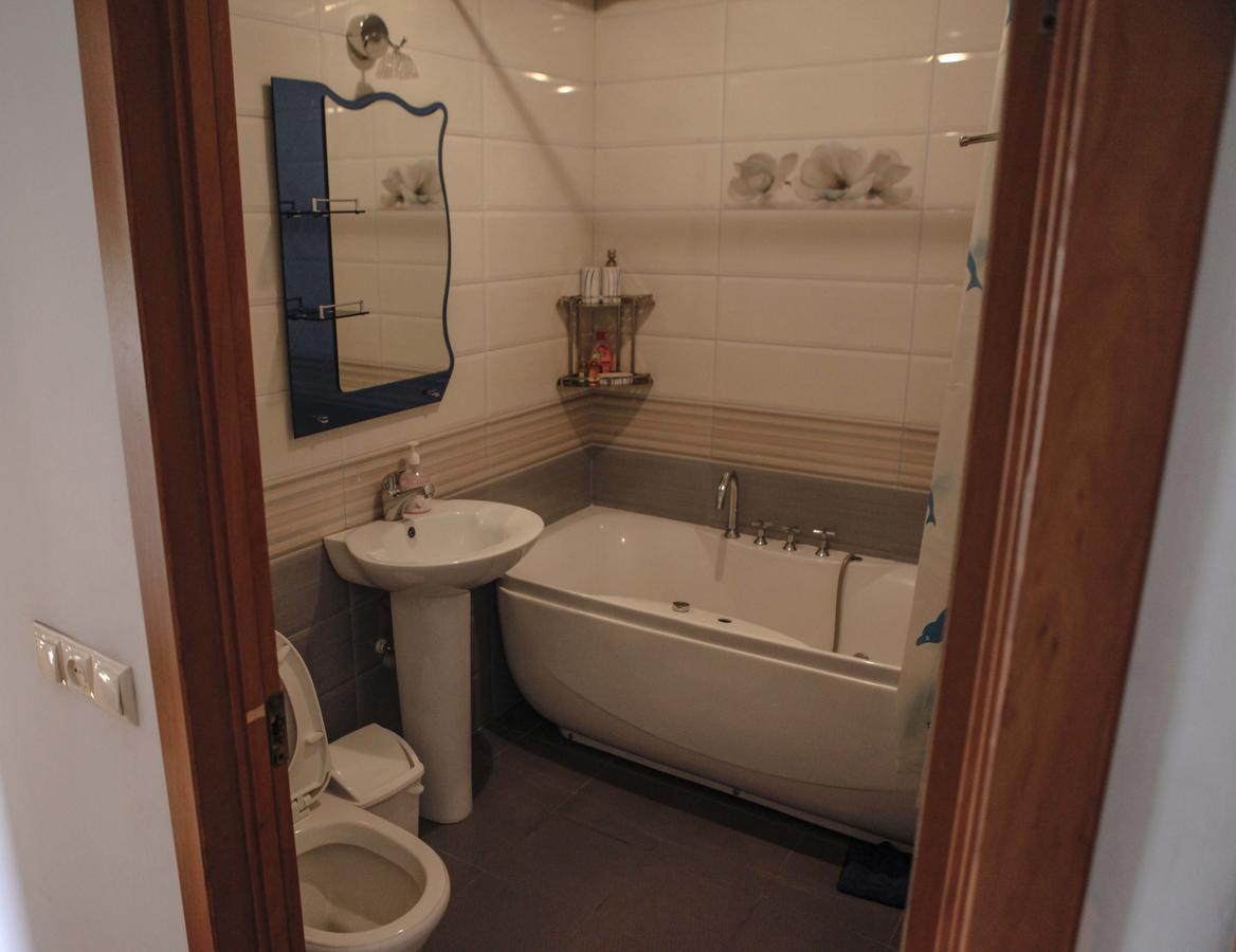 Family Mini-Hotel Martirosyan'S And Tours Jerevan Eksteriør billede
